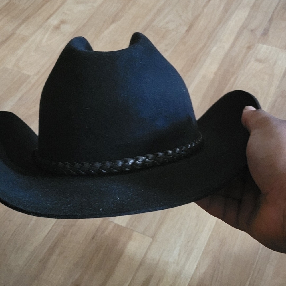 Cowboy hat - Picture 3 of 5